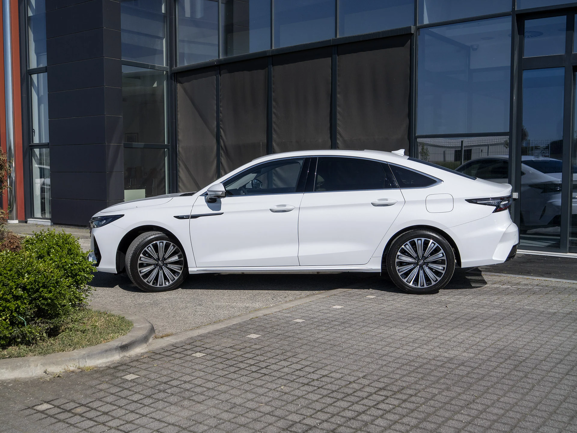 Chery Arrizo 8 5
