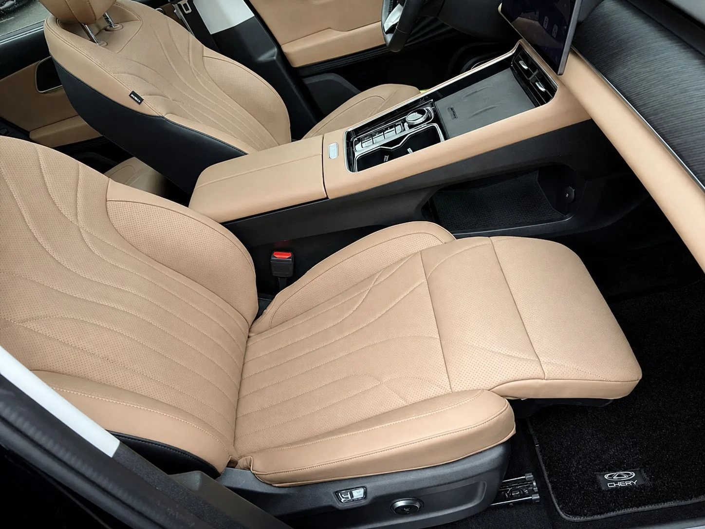 Chery Tiggo 9 PRO PHEV 16