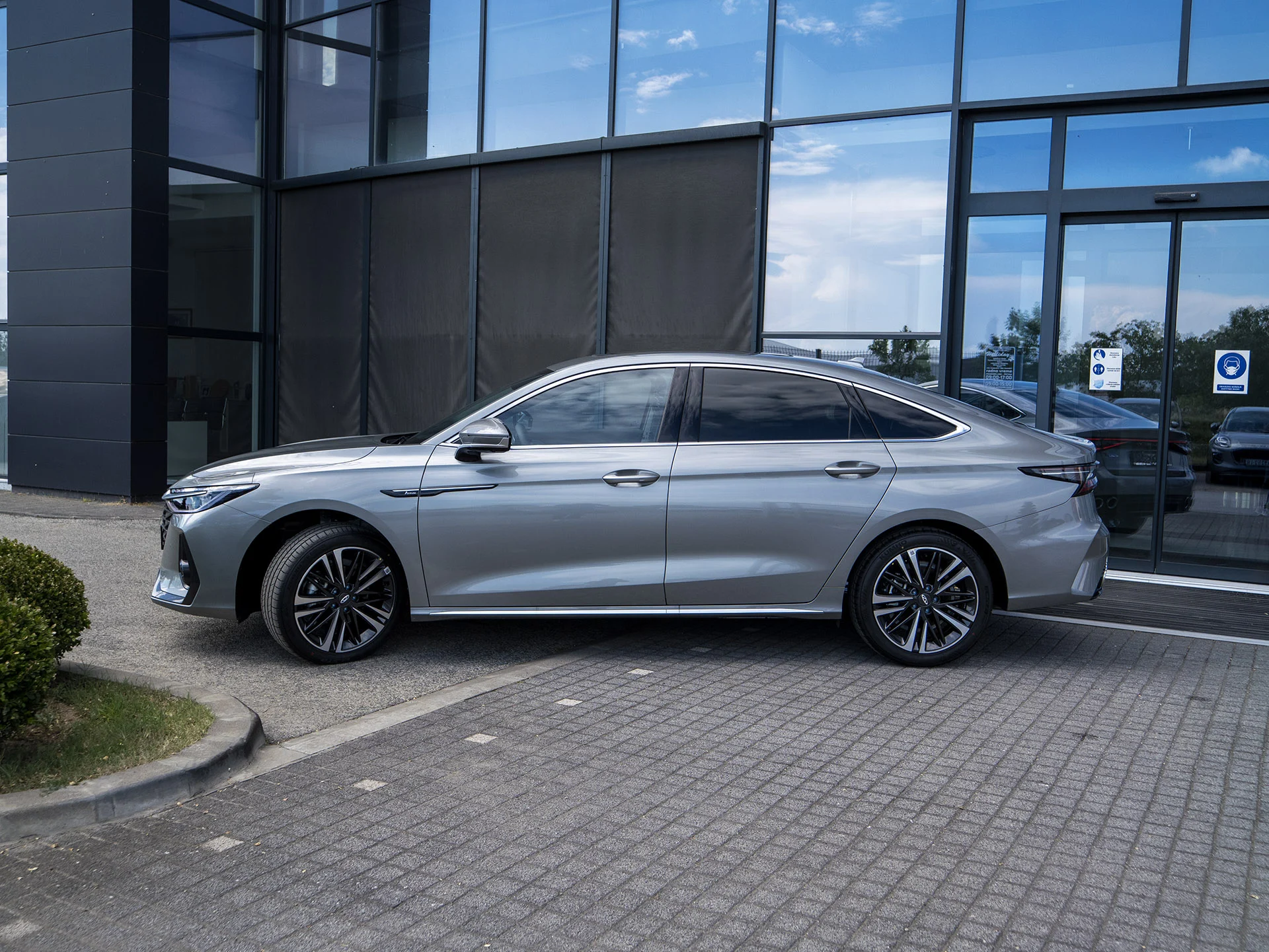Chery Arrizo 8 5